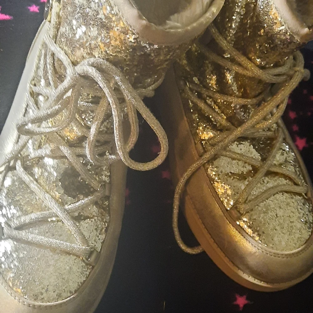 WINTER  Boots - Picture 6 of 6